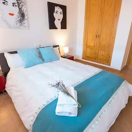 Apartamento En Con Garaje * Estepona